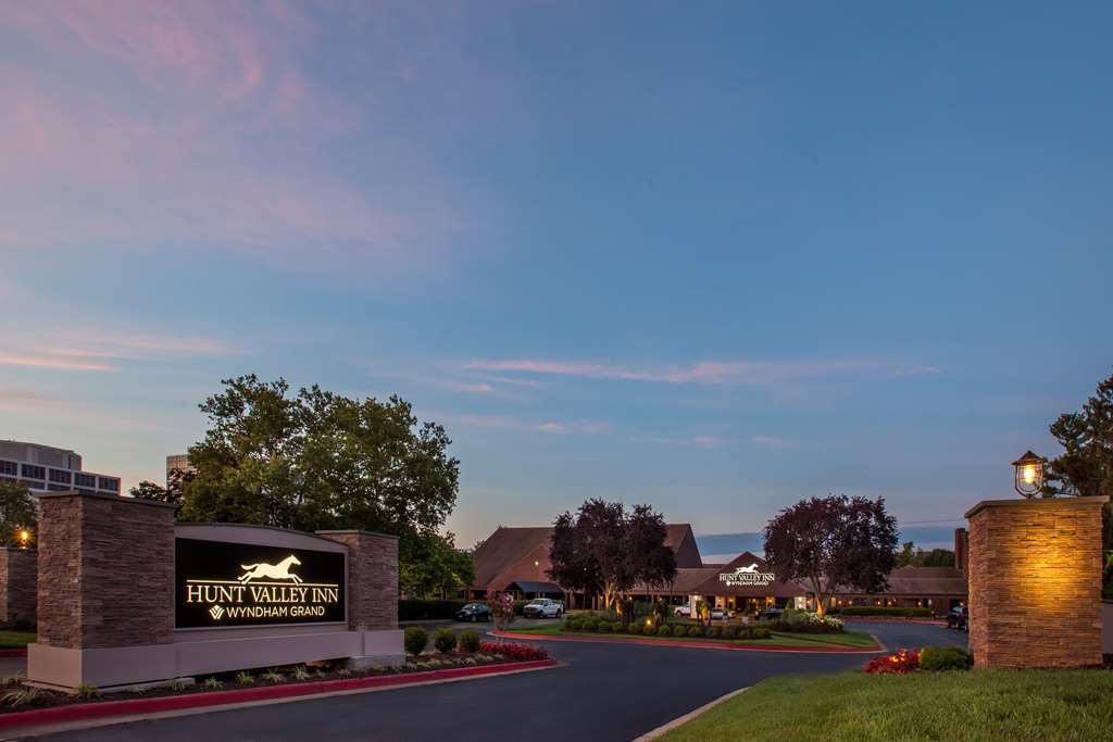 Delta Hotels By Marriott Baltimore Хънт Вали Екстериор снимка