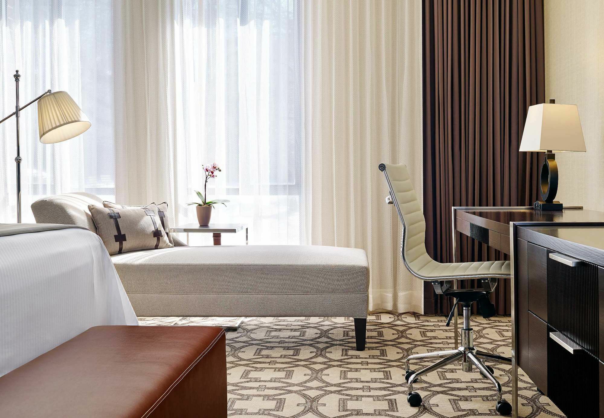 Delta Hotels By Marriott Baltimore Хънт Вали Екстериор снимка